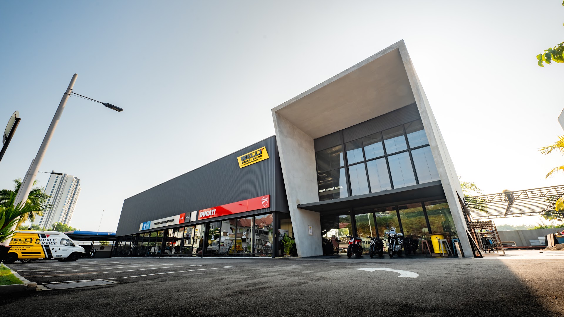 Welly Complex @ Sungai Buloh (Showroom) in Sungai Buloh