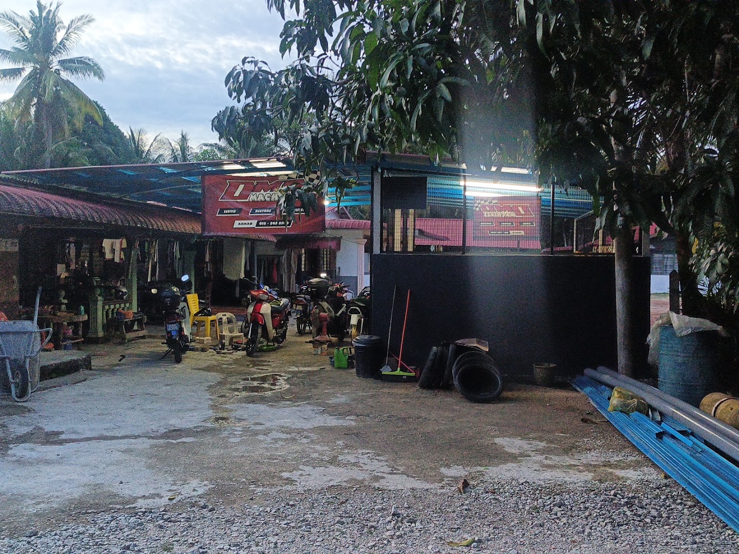 Dakmad Motor in Malacca