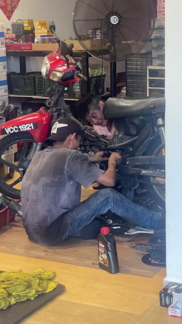Motorcycle Repair Economy — photo 2