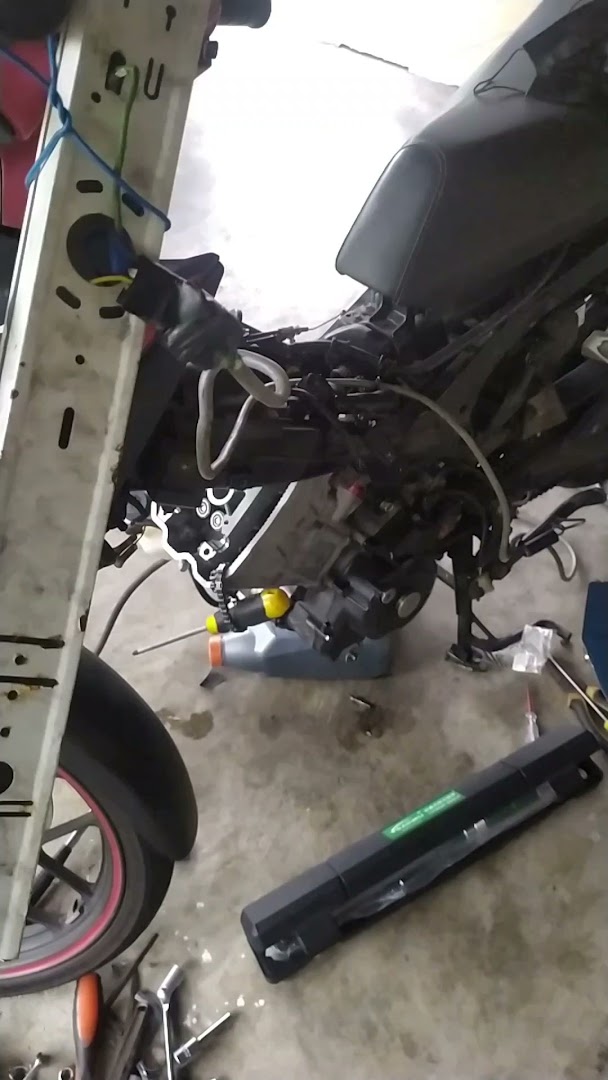 BD MOTOR GARAGE — photo 2