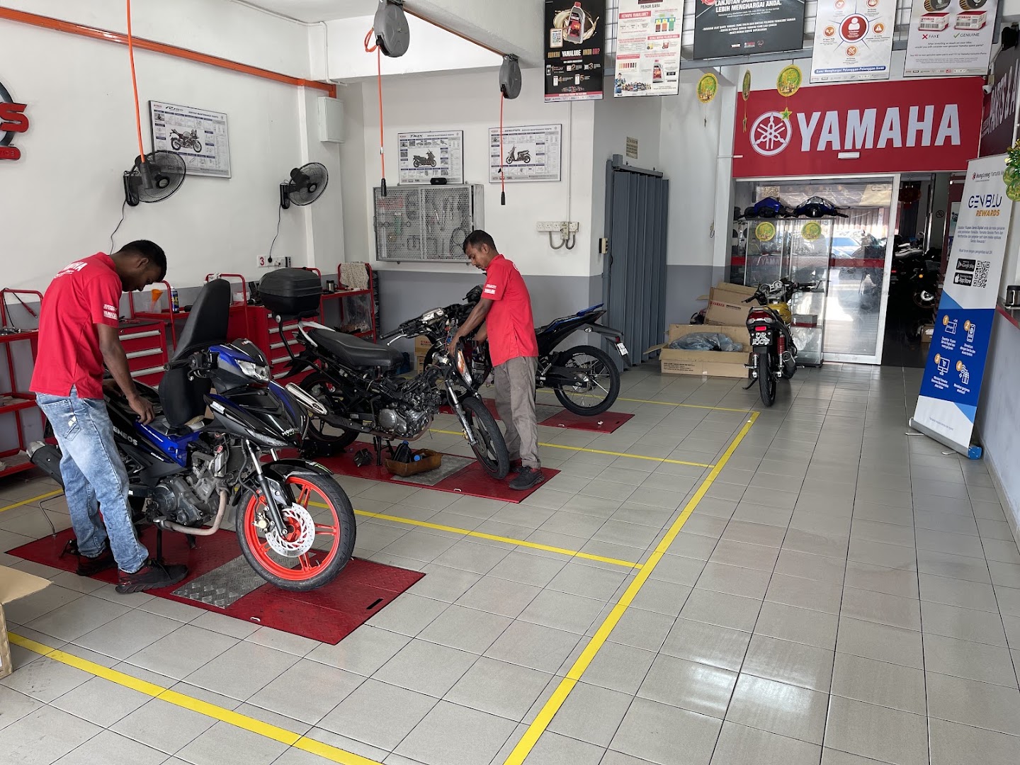 Yamaha Original Parts — photo 1