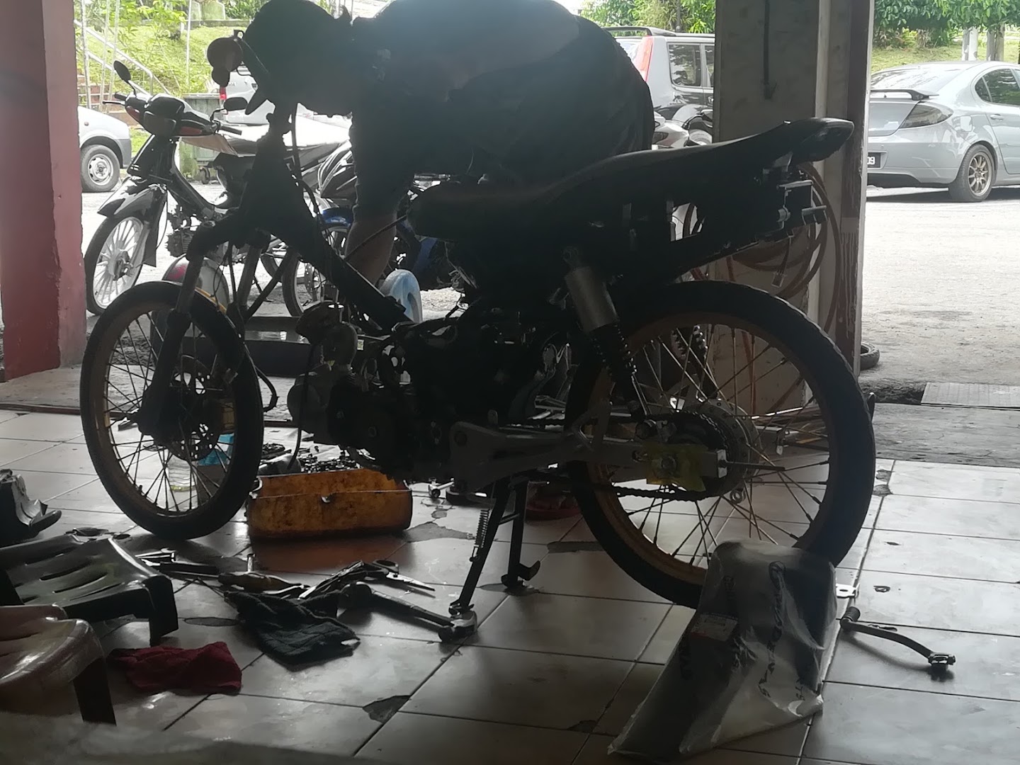 Red Uan Motor Sundar — photo 3