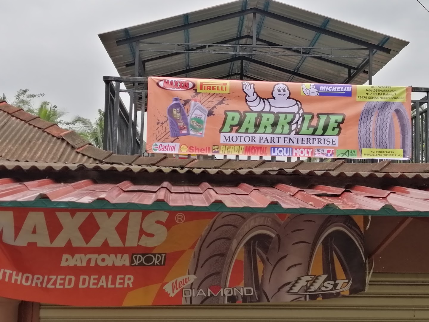 PARK LIE MOTOR PARTS ENTERPRISE in Gemas