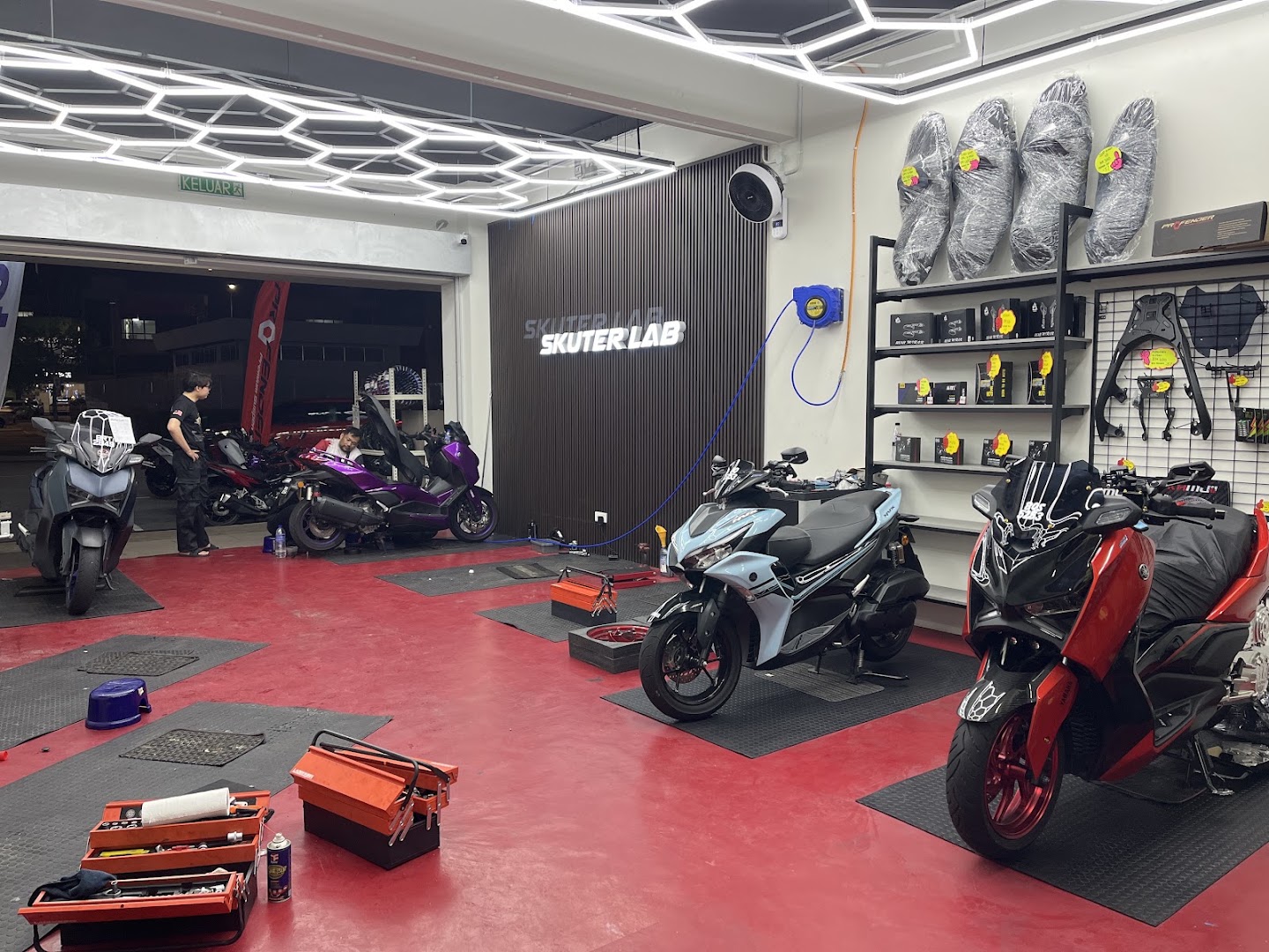 SkuterLab (Pusat servis skuter & Aksesori) — photo 3