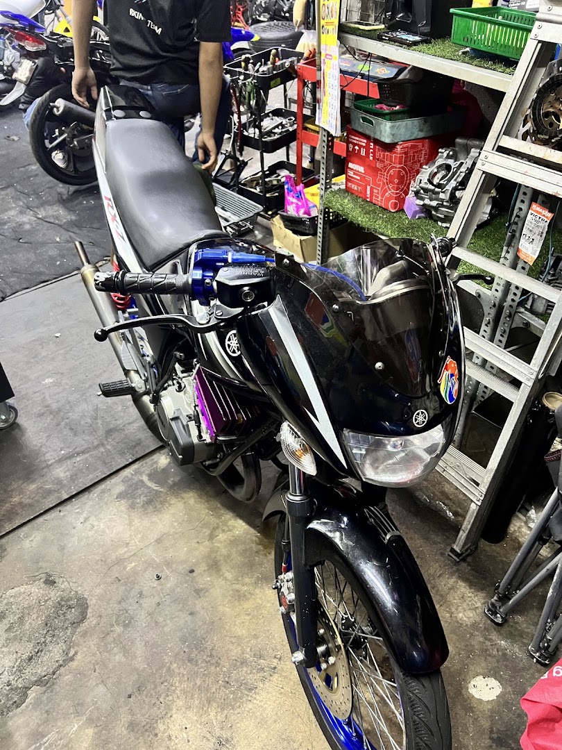 IZAT MOTORSPORT — photo 2