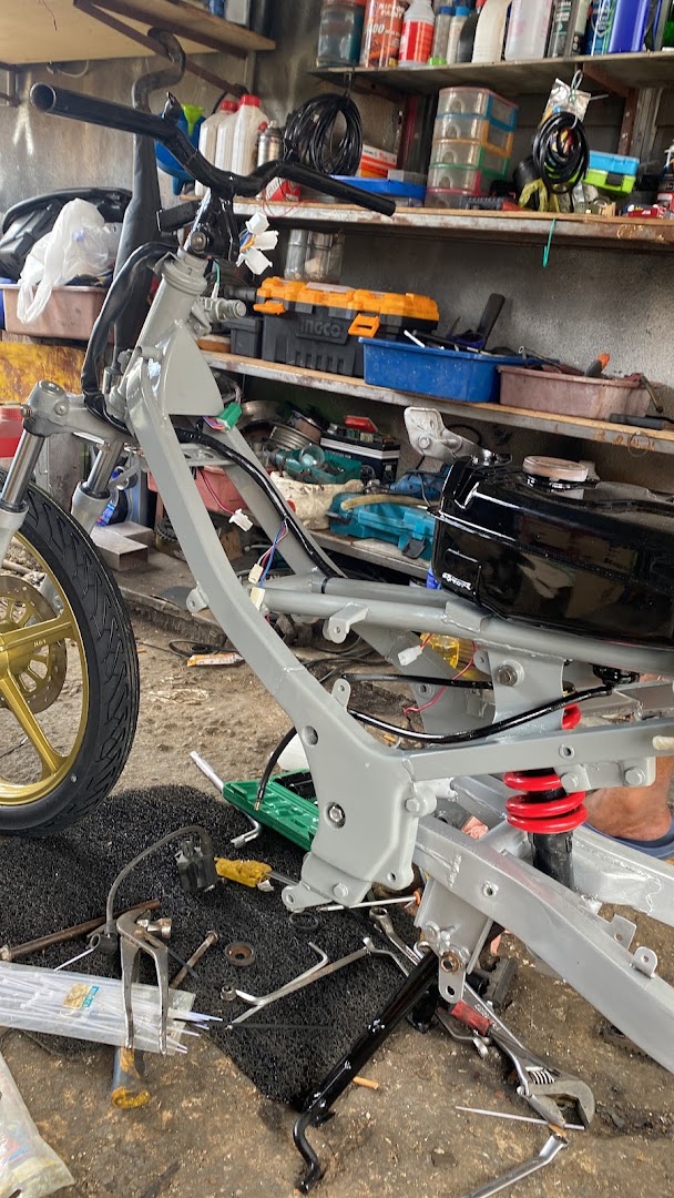 Bengkel motor ajid in Segamat District