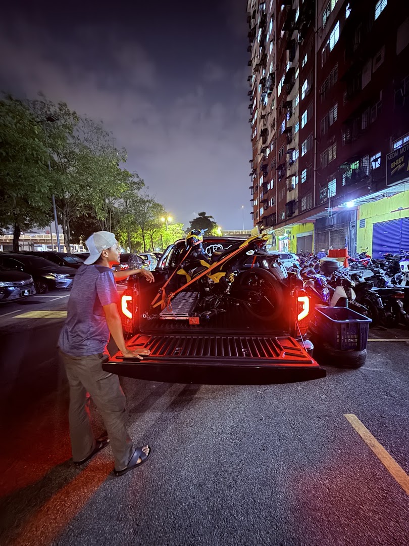 Zmt Garage Motorsport in Petaling Jaya