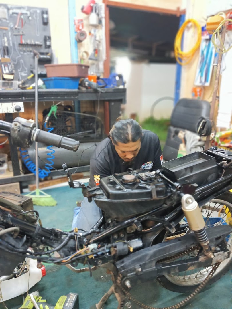 KKZ Motor Garage — photo 4