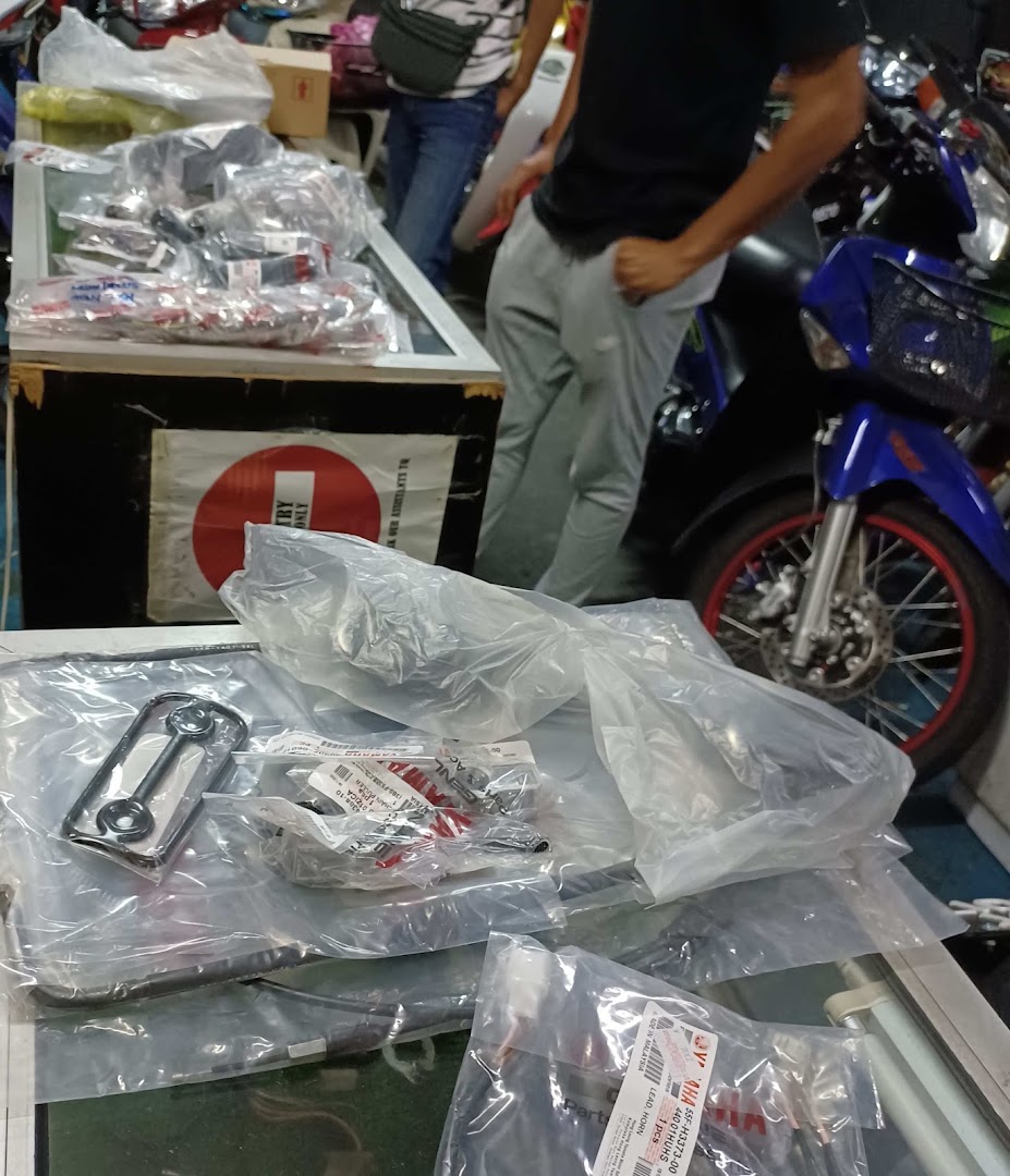 Aman Cms Motorparts in Chemor