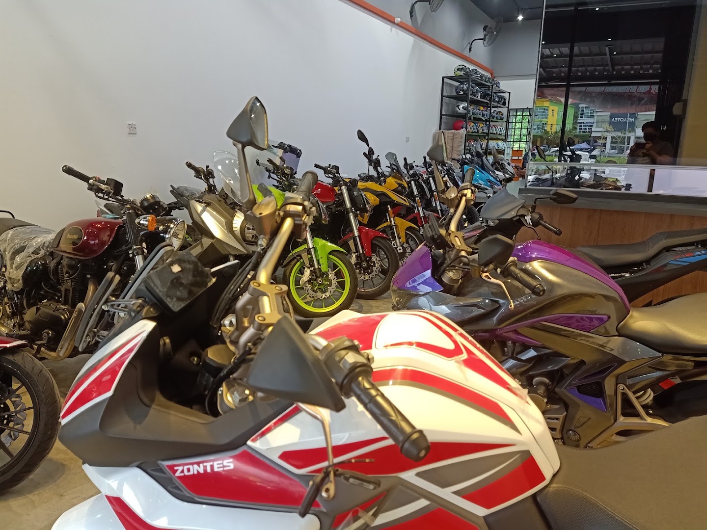 Tay Motors Serian in Serian