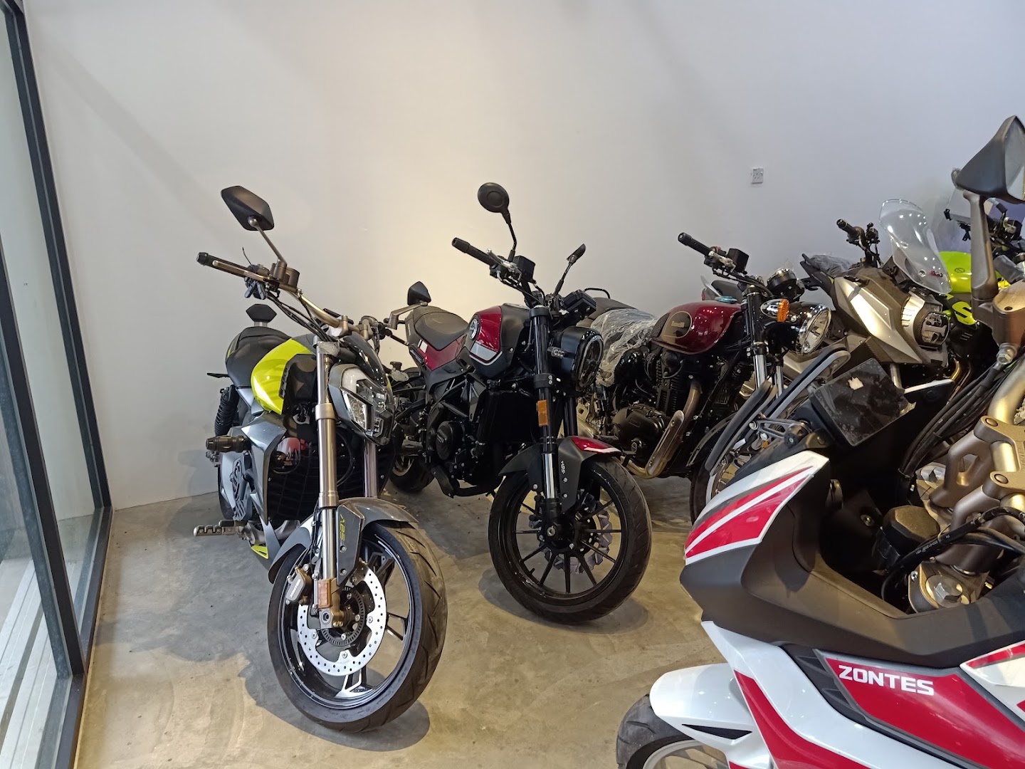Tay Motors Serian — photo 3