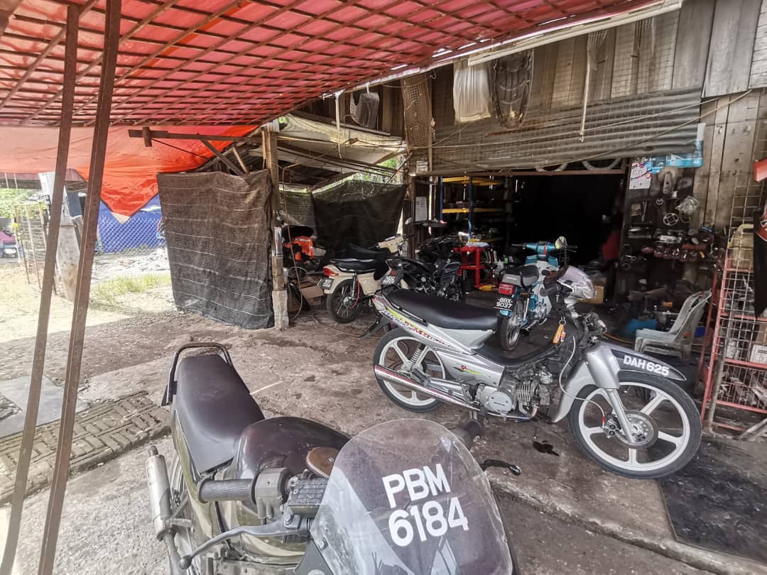 Bengkel Motosikal Daus — photo 1