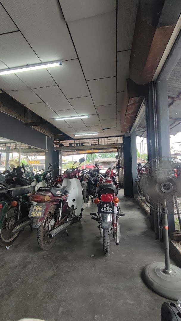 Zuazri Motor in Jerteh