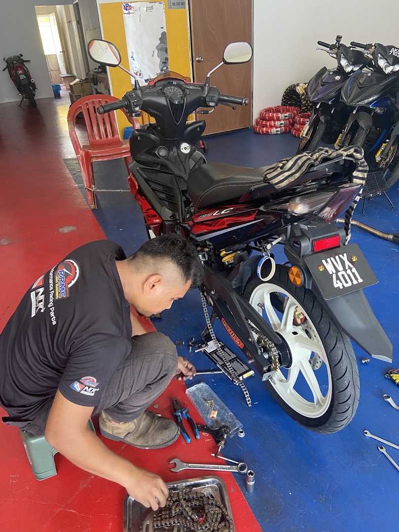 AMIR GARAGE MOTORSPORT — photo 3