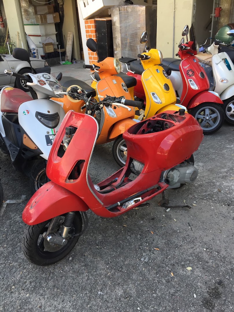Vespa Studio — photo 3