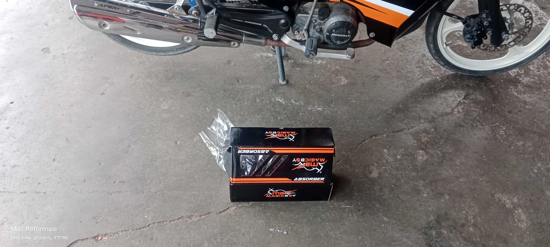 Kedai Motor Wanli — photo 2