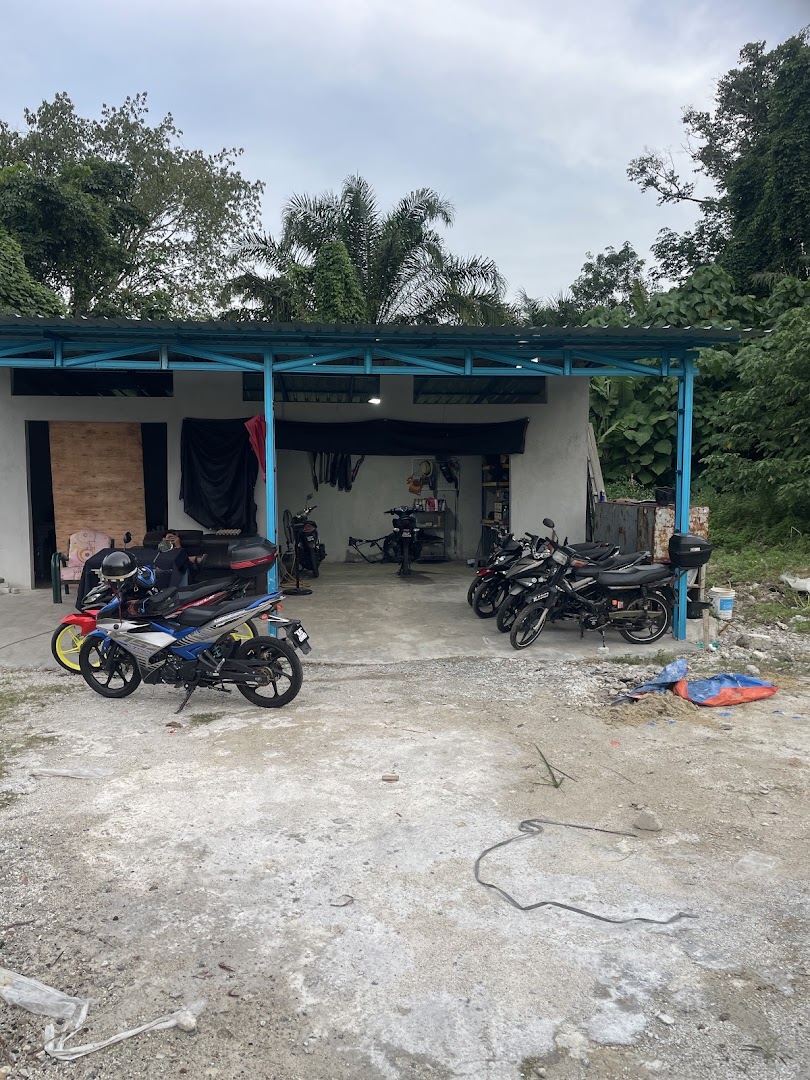 APS garage in Cheras