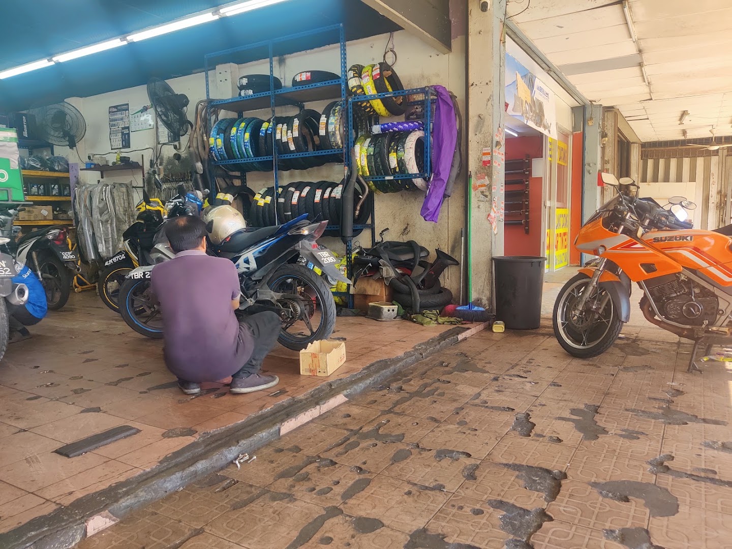 Kedai Motosikal GTH in Kajang