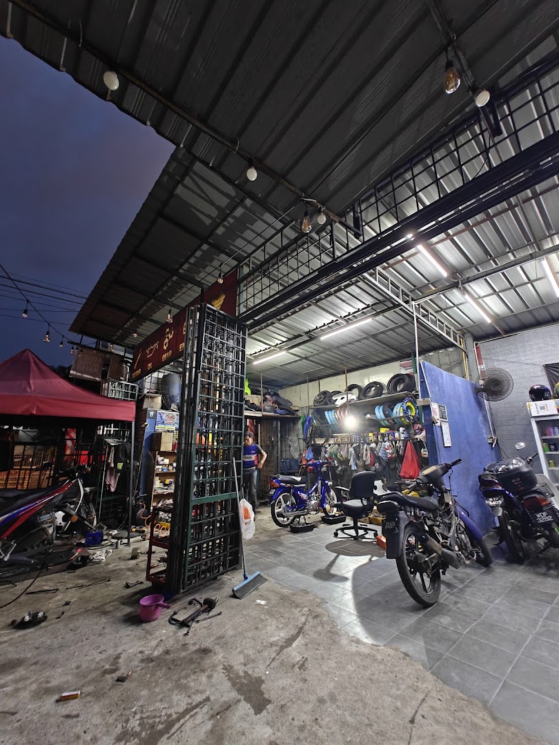 TKC Motorcycle * Kedai Motor Melayu BUMIPUTERA — photo 1