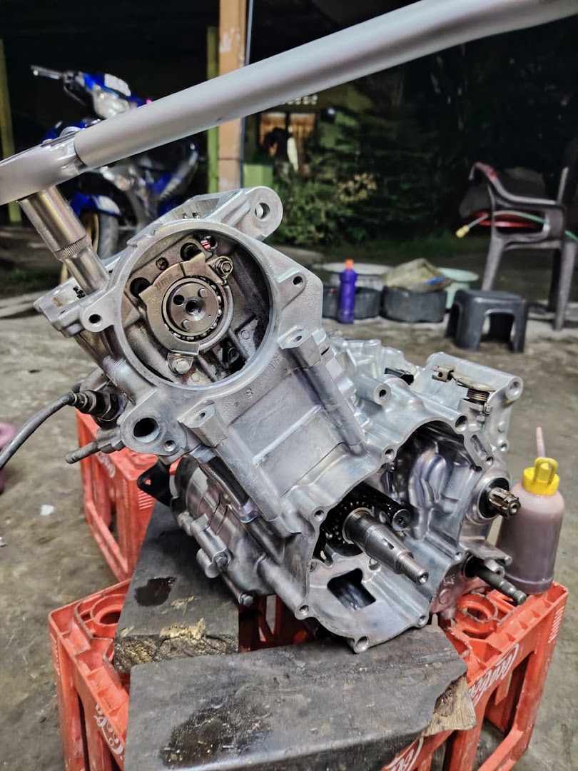 Nadzrie ( E ) Yamaha LC135/150i Workshop in Puchong
