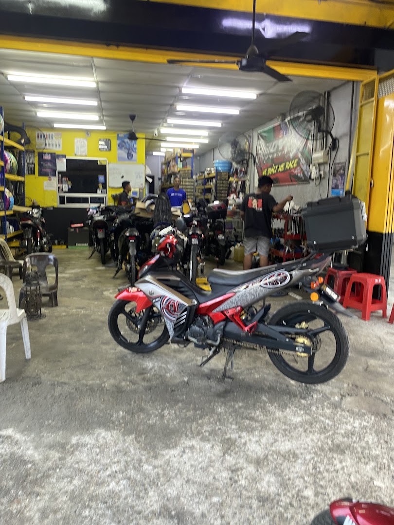 Boy Speed Machines in Hulu Langat