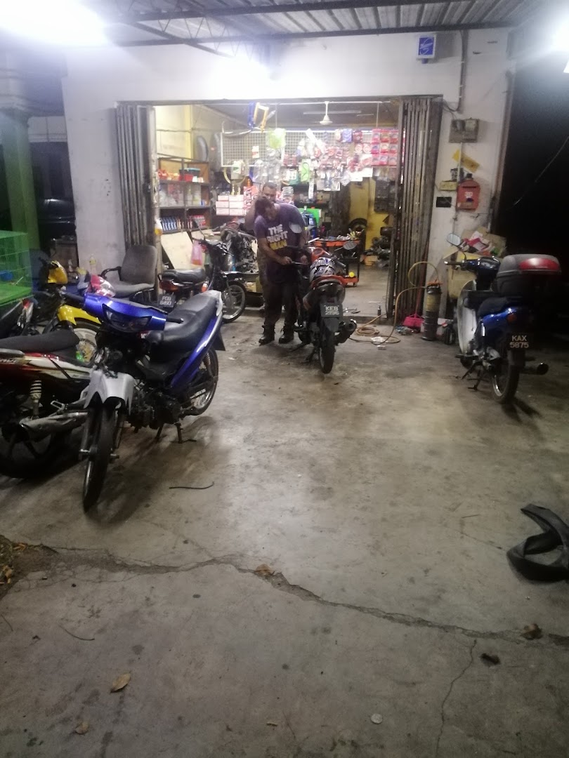 gee Street motor in Alor Setar