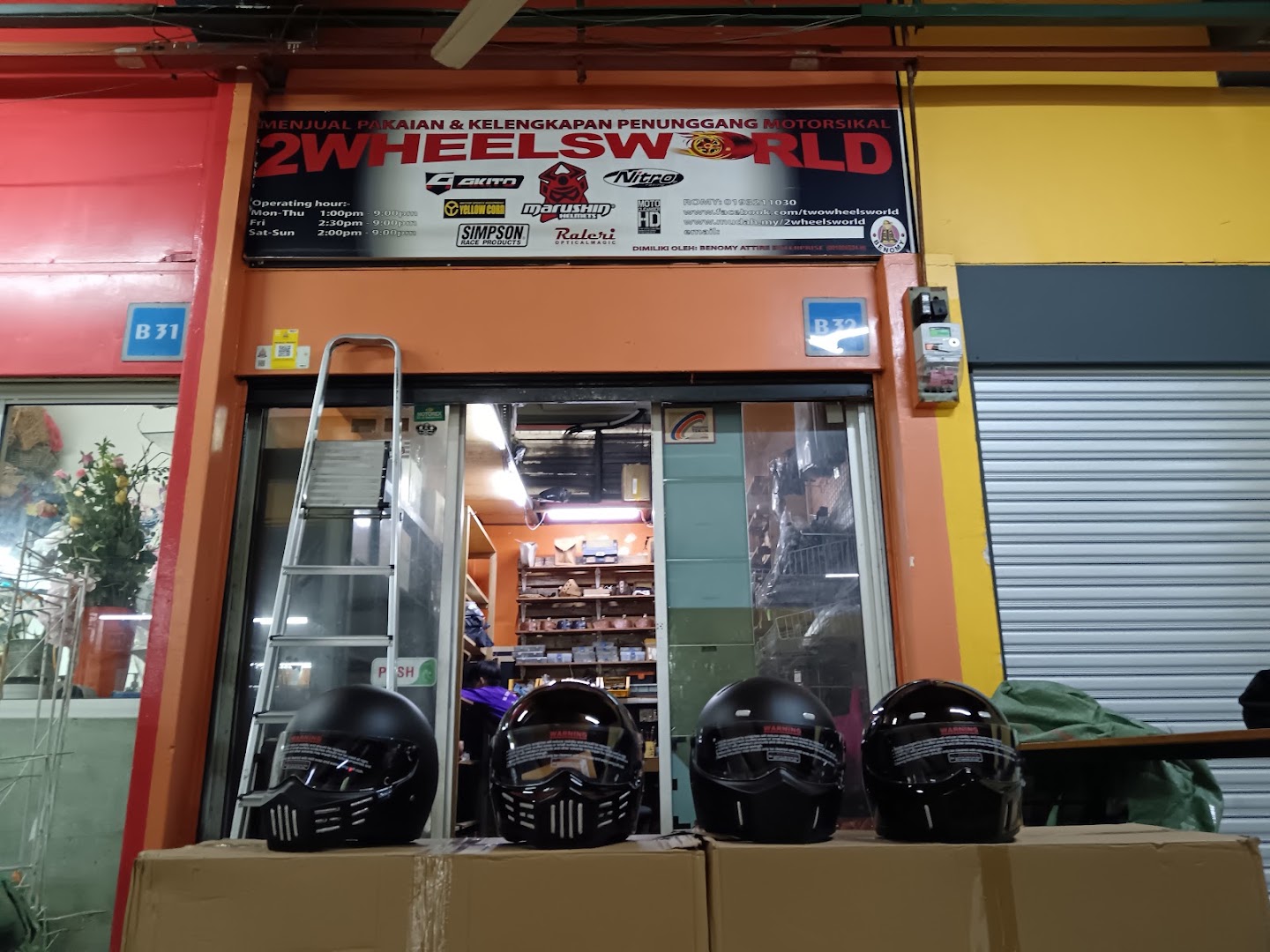 2WHEELSWORLD by Benomy Attire Enterprise in Petaling Jaya