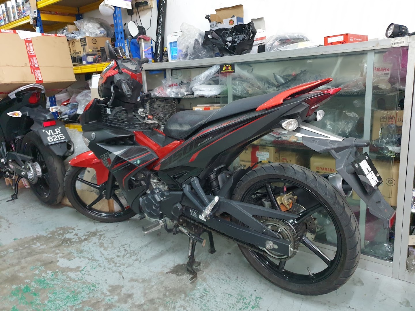 LB Motor Service ( Claim Insurance) in Mantin
