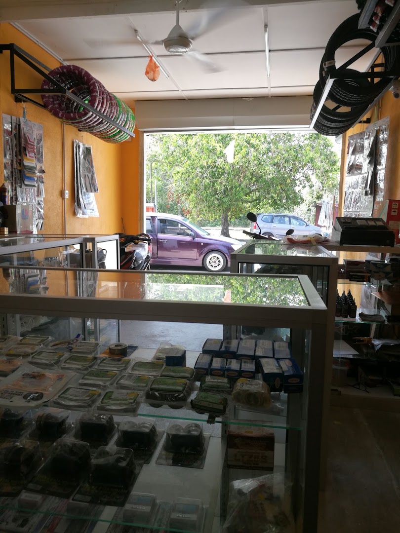 Kedai Motor Bengkel Motorsikal Spare Part & Accessories | Empayar Ar — photo 4