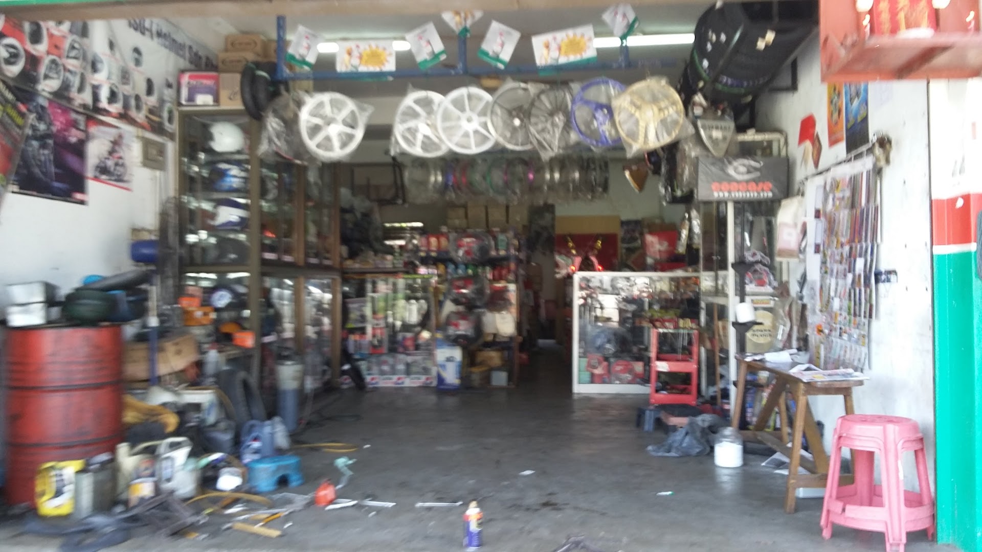 Castrol Bike Point - Tatt Shun Motors — photo 2