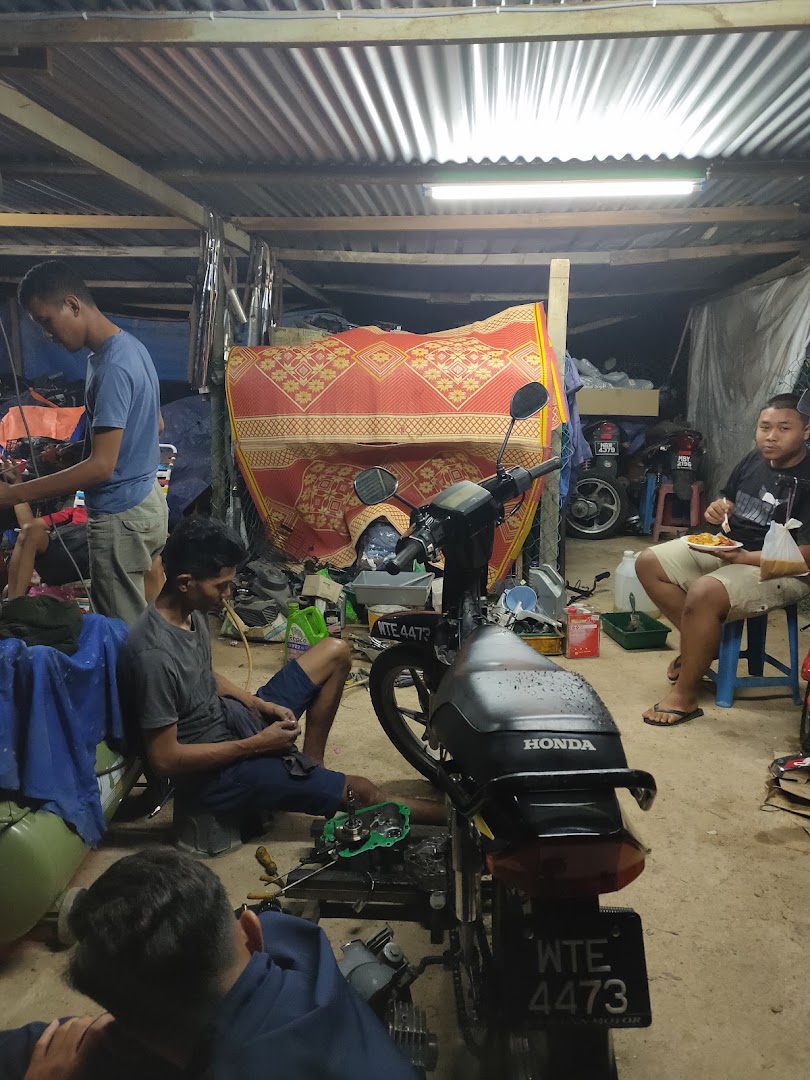 Bengkel Motor Wan John — photo 3