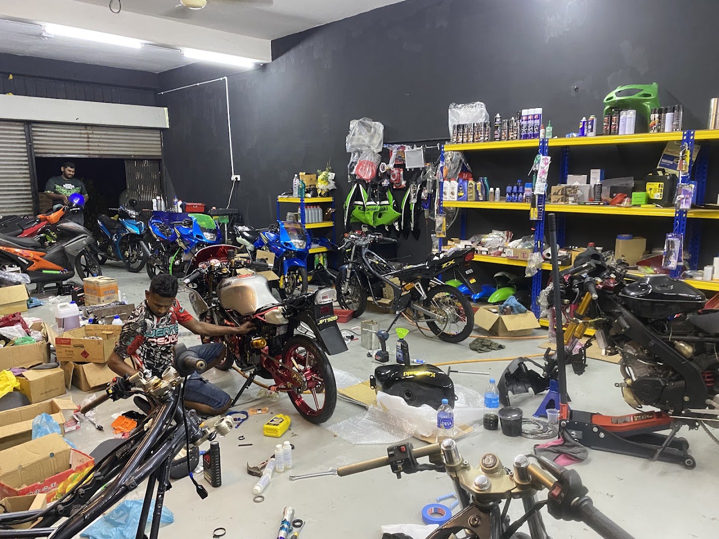 THE DOCTOR GARAGE in Kulai