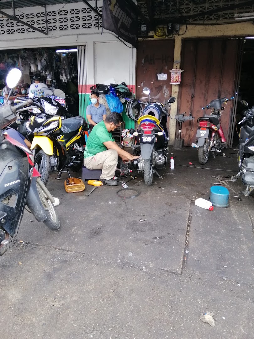Castrol Bike Point - Lian Hoe Motor Co — photo 2