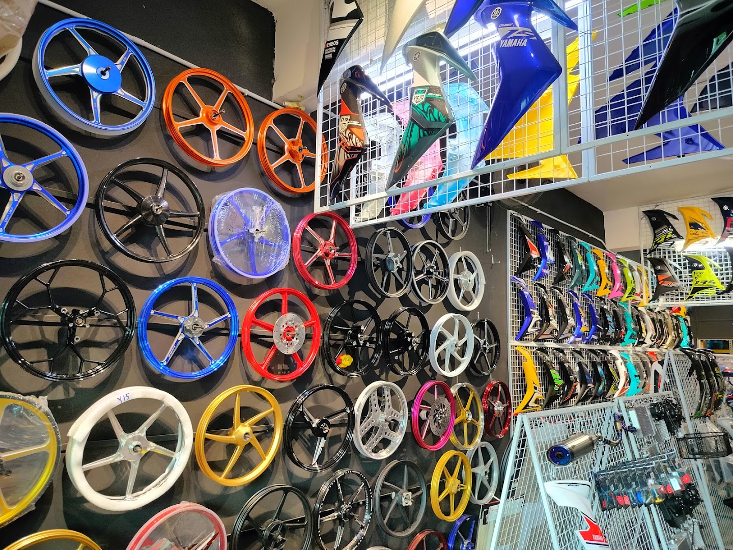 Castrol Bike Point - You Tat Motorpart Enterprise / NLK Performance Official Dealer — photo 3