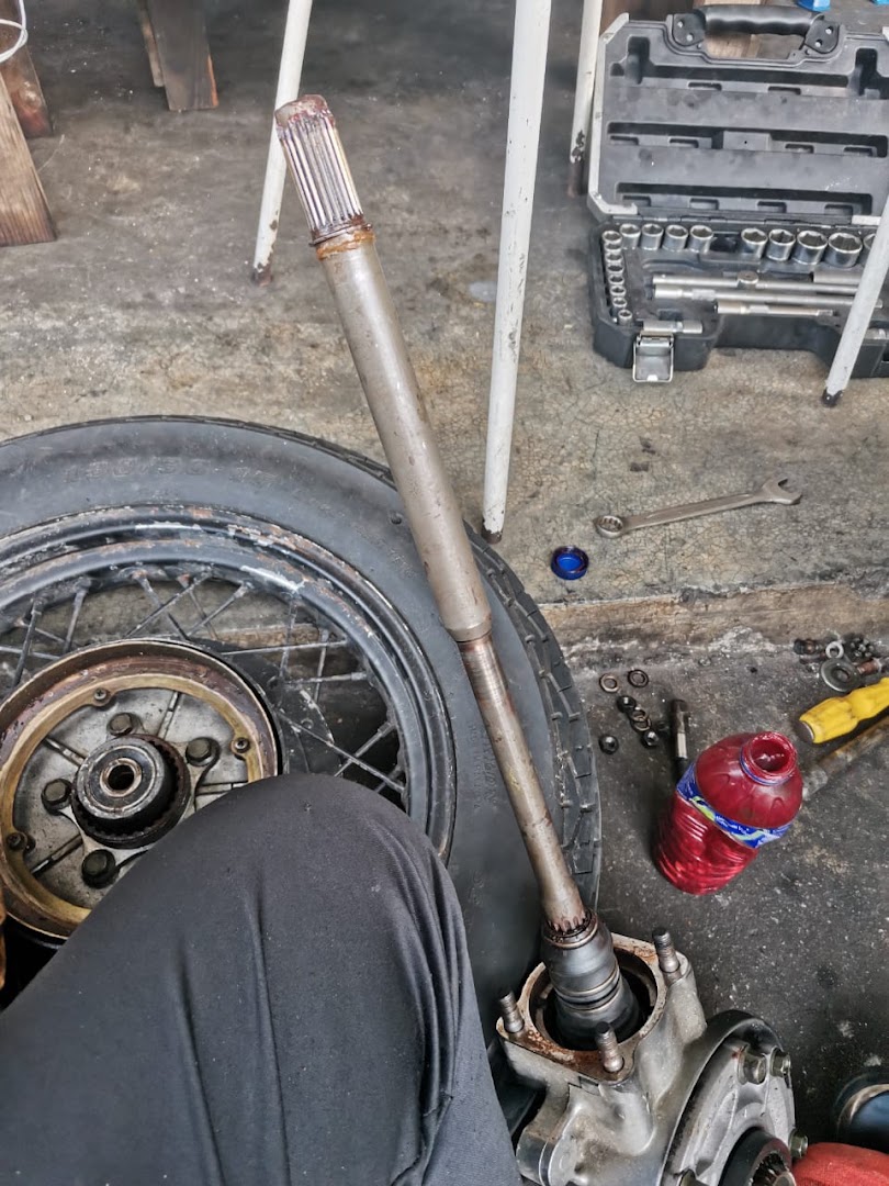 MC NINETEEN GARAGE — photo 4