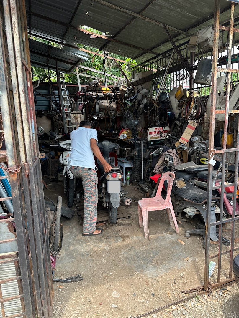 Ya'acob Motor Workshop in Bachok