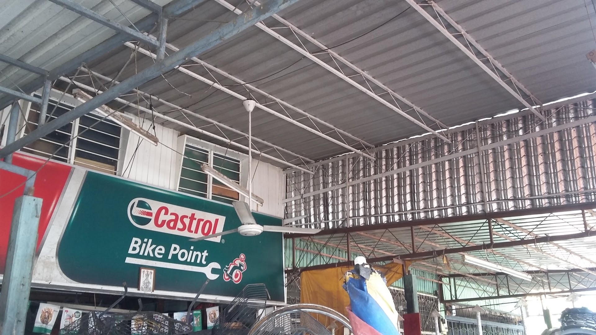 Castrol Bike Point - Tatt Hoo Motor in Kepala Batas