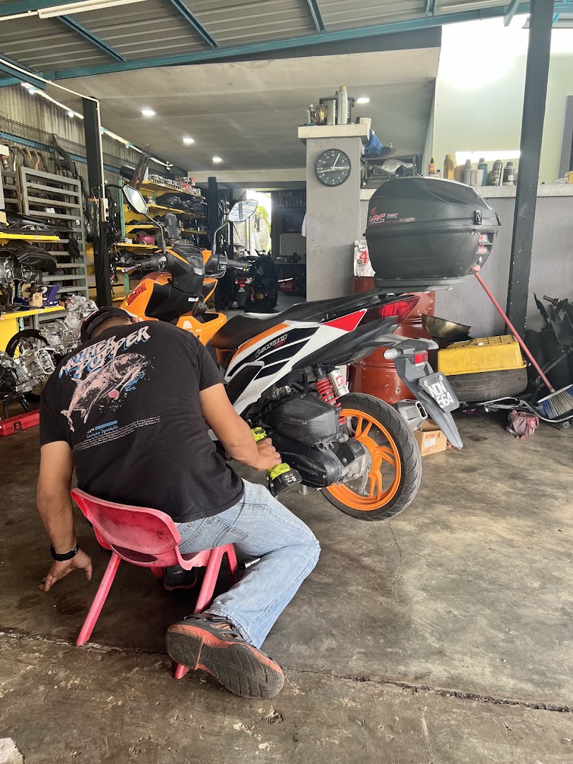 Scooter Performance Garage — photo 3