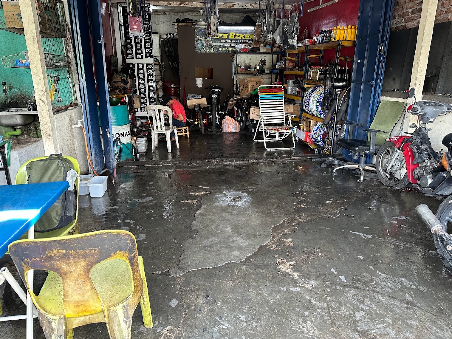 DF MOTORSPORT in Petaling Jaya