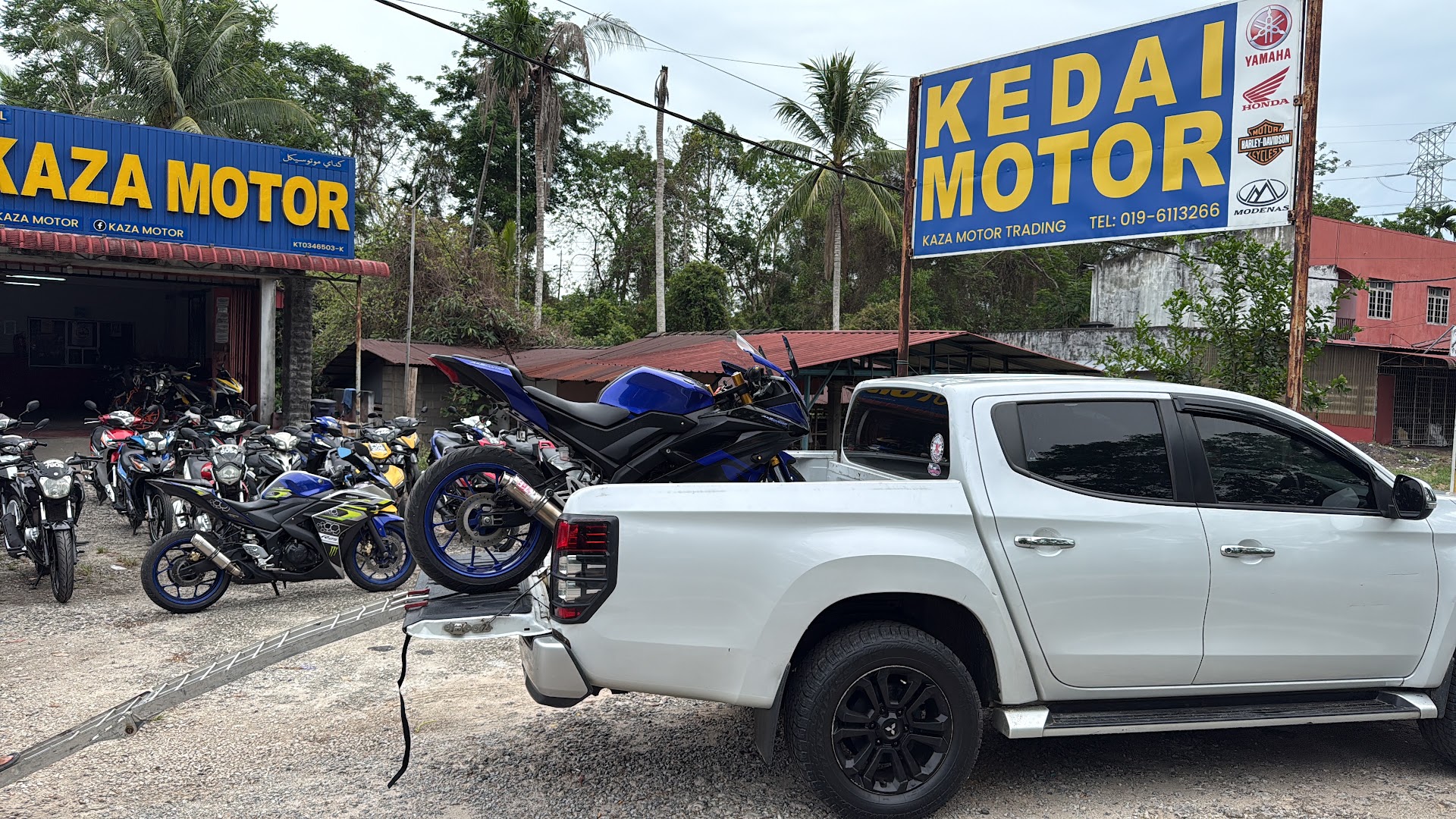 Kaza Motor Trading in Pasir Mas