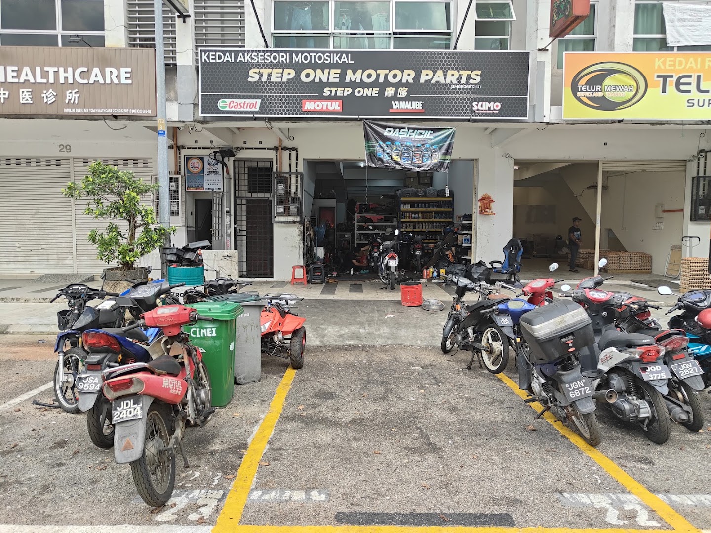 Step One Motor Part in Ulu Tiram