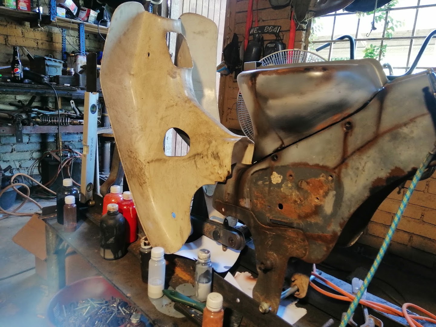 Dirty garage — photo 3