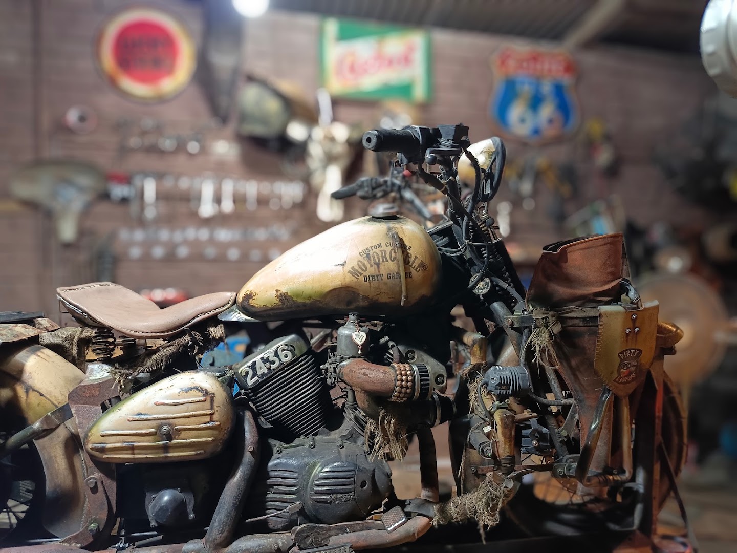 Dirty garage — photo 4