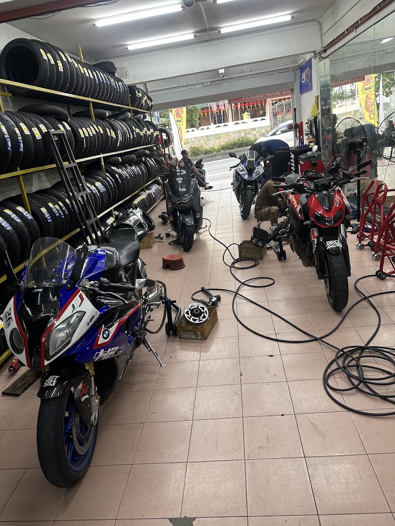 MTL Motorsports service — photo 3