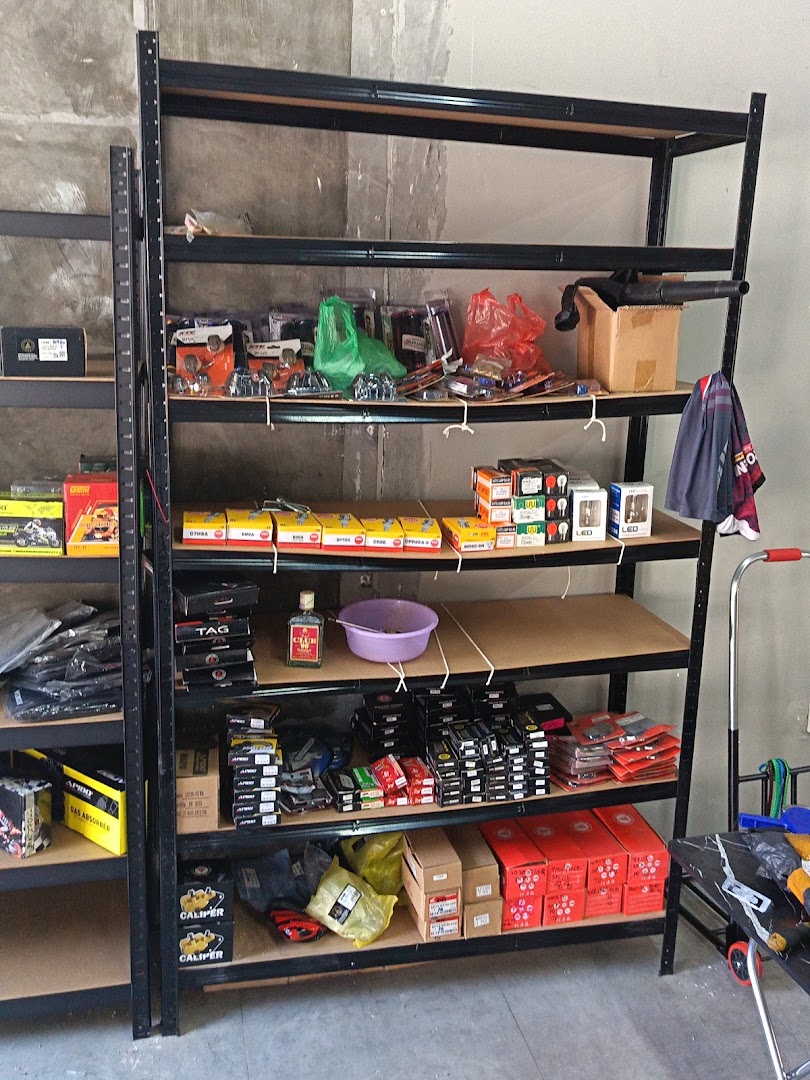 Kedai Motor Jalan Prangin — photo 3