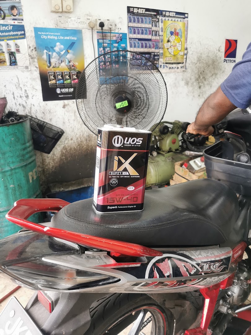 Vishnu Motor in Tanjung Kling