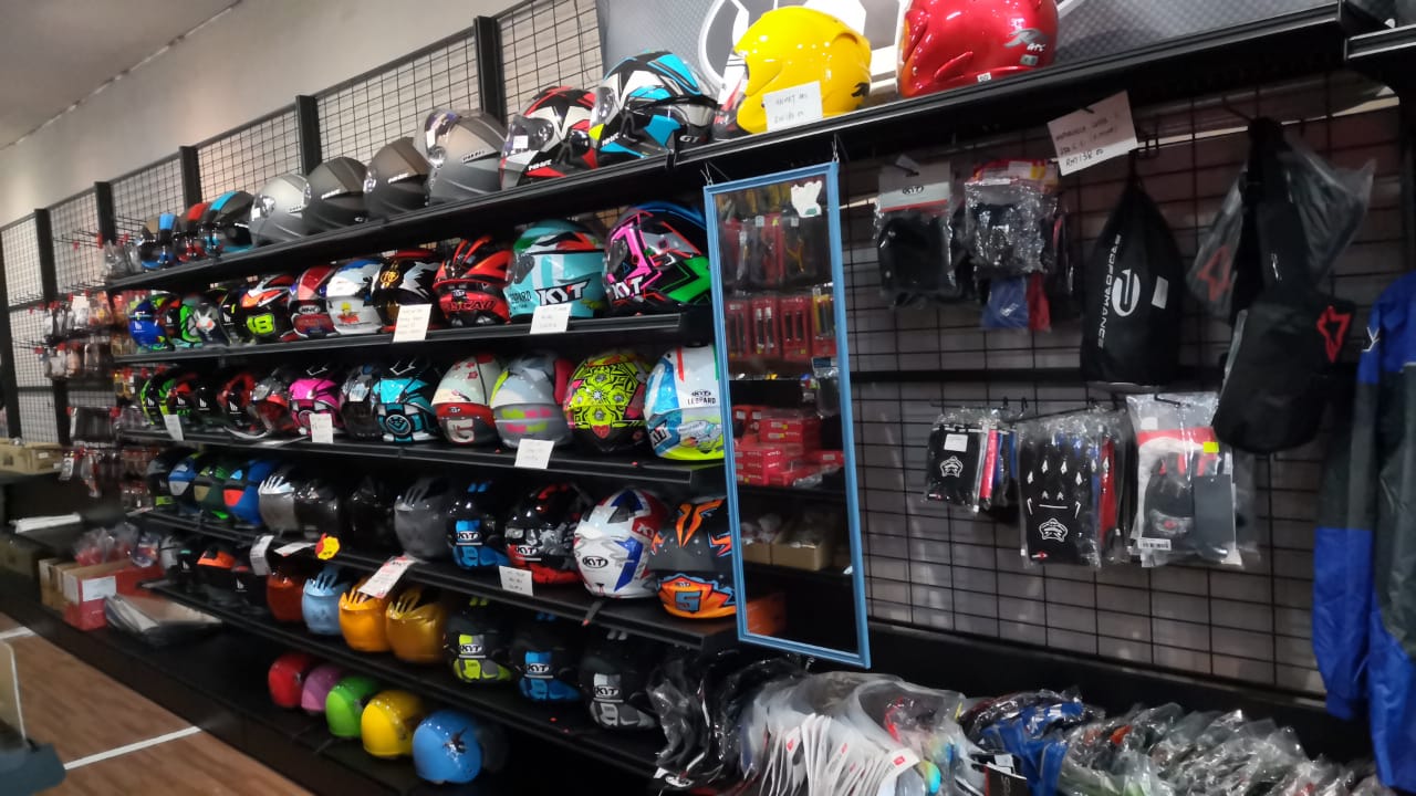 BIKER GARAGE — photo 4