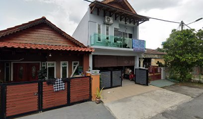 Lubuk Helmet Kilang Farish Isa in Cheras