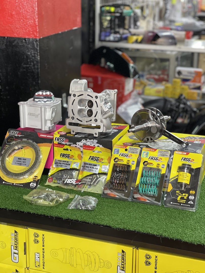 HRS MOTORSPORT EMPIRE — photo 2
