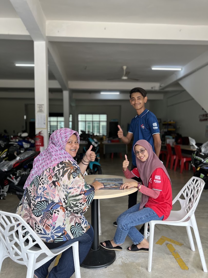LIM KOK TONG MOTORS (KUALA KETIL) in Kuala Ketil